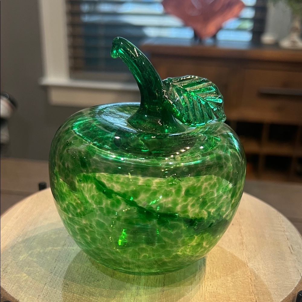 Vintage Hand-Blown Glass Murano-Style Studio Emerald Green Paperweight